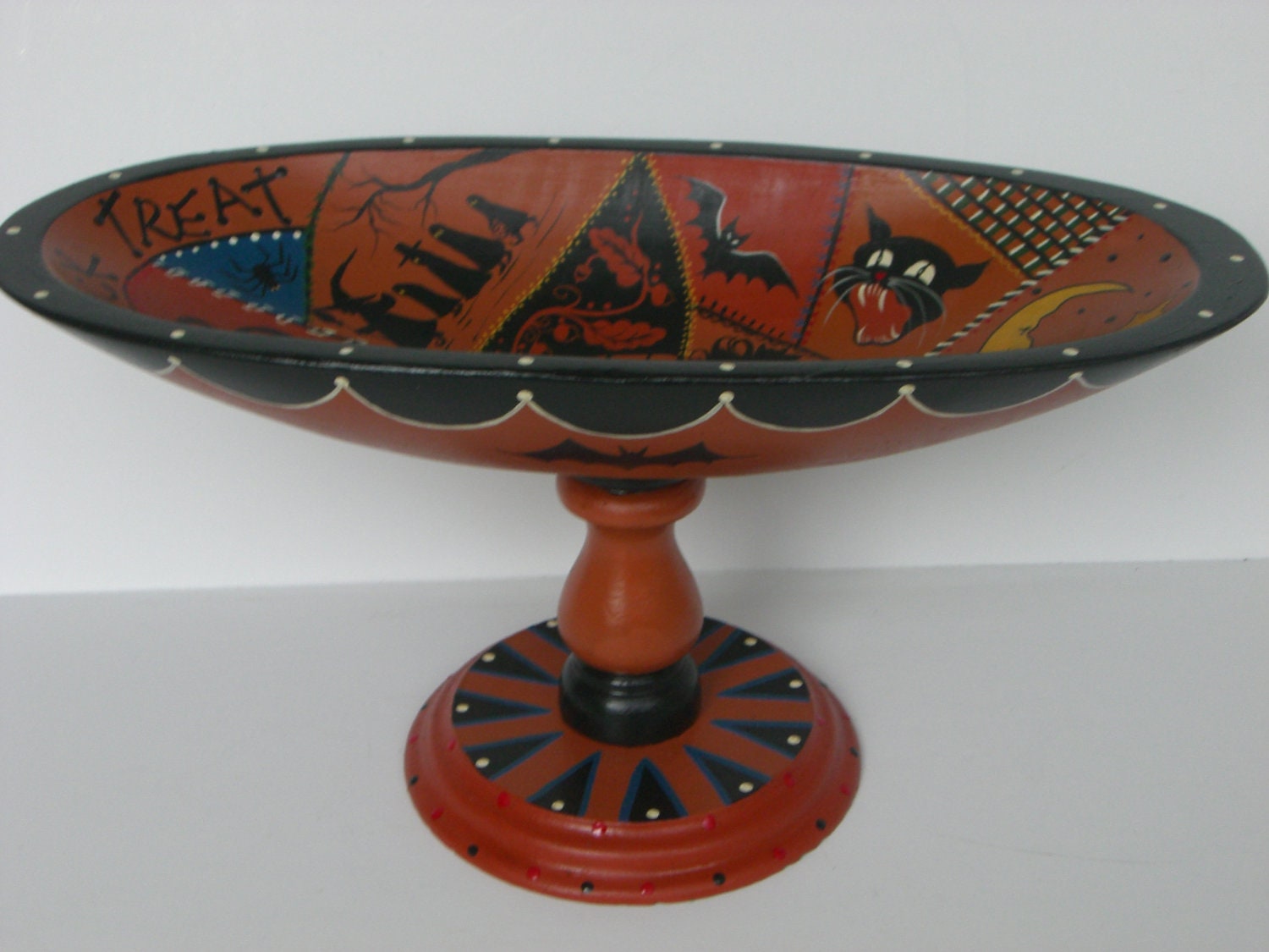 HALLOWEEN Oval Pedestal Wood Bowl Trick or Treat Crazy Quilt Vintage Style