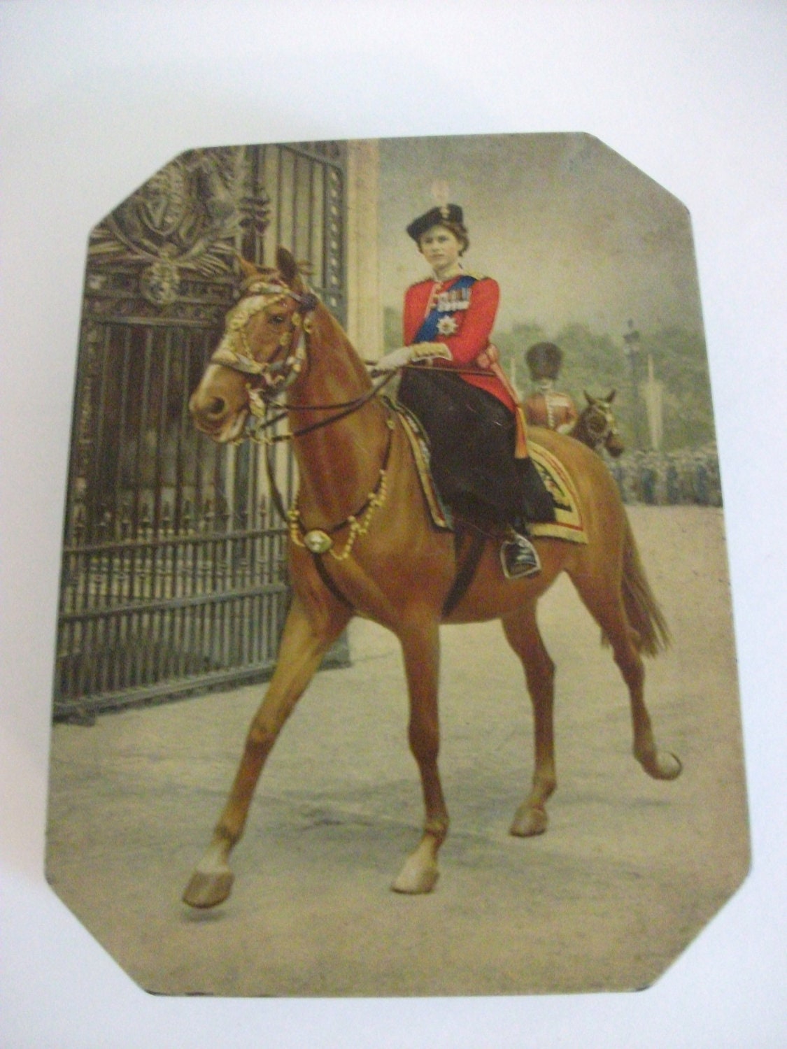 Princess Elizabeth Biscuit Tin