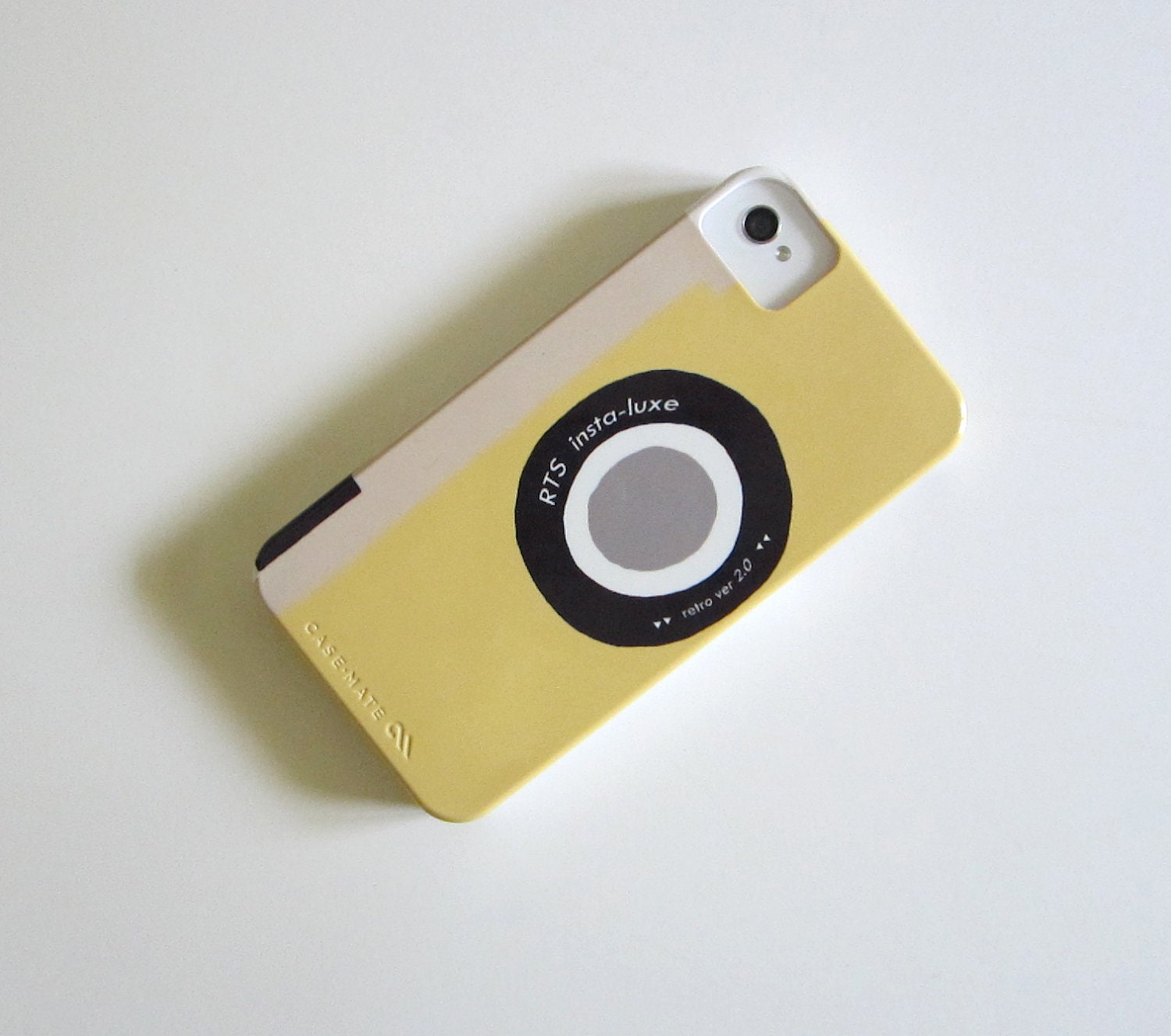 IPhone 4/4s case Vintage Retro Camera iPhone 5 Choose your Color Pattern Modern pink orange blue yellow green