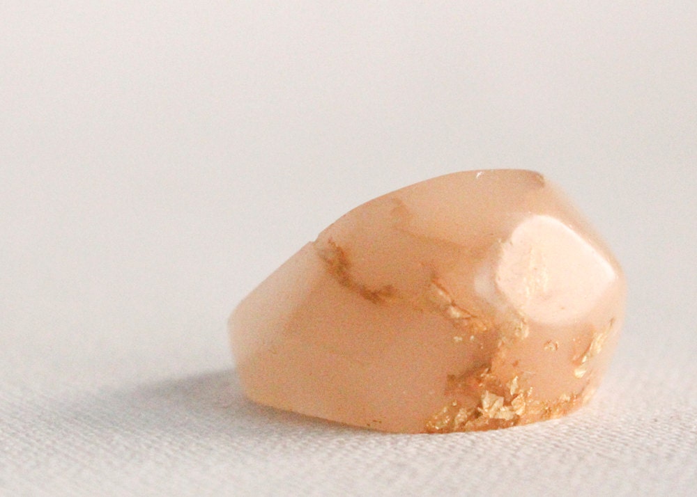 rose gold eco resin pebble shaped ring size 6 with suspended gold leaf