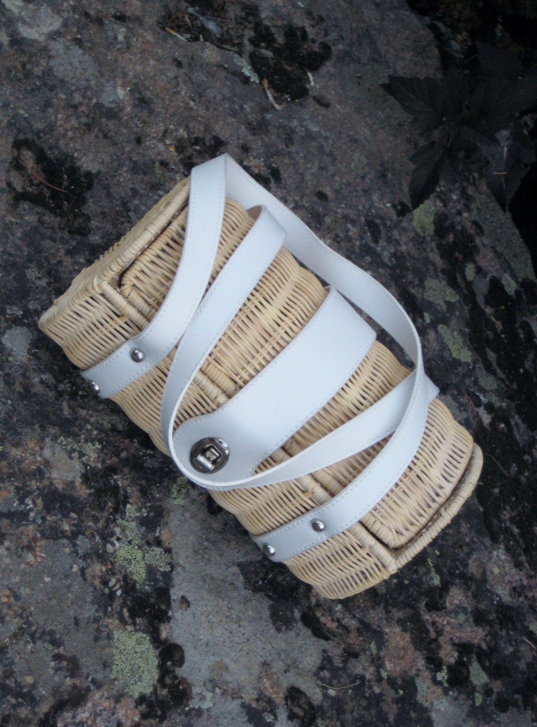 Vintage Treasure Chest Barrel Purse Round Wicker Bag Spotless and Charming Winter White Natural