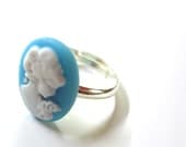 Elegant White and Light Blue Cameo Ring - Glamour365