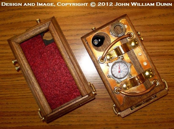 Steampunk Case for the Apple iPhone (R) 4 / 4s: The "iCog Dione" (tm) "Boilerplate Mk. II" Edition