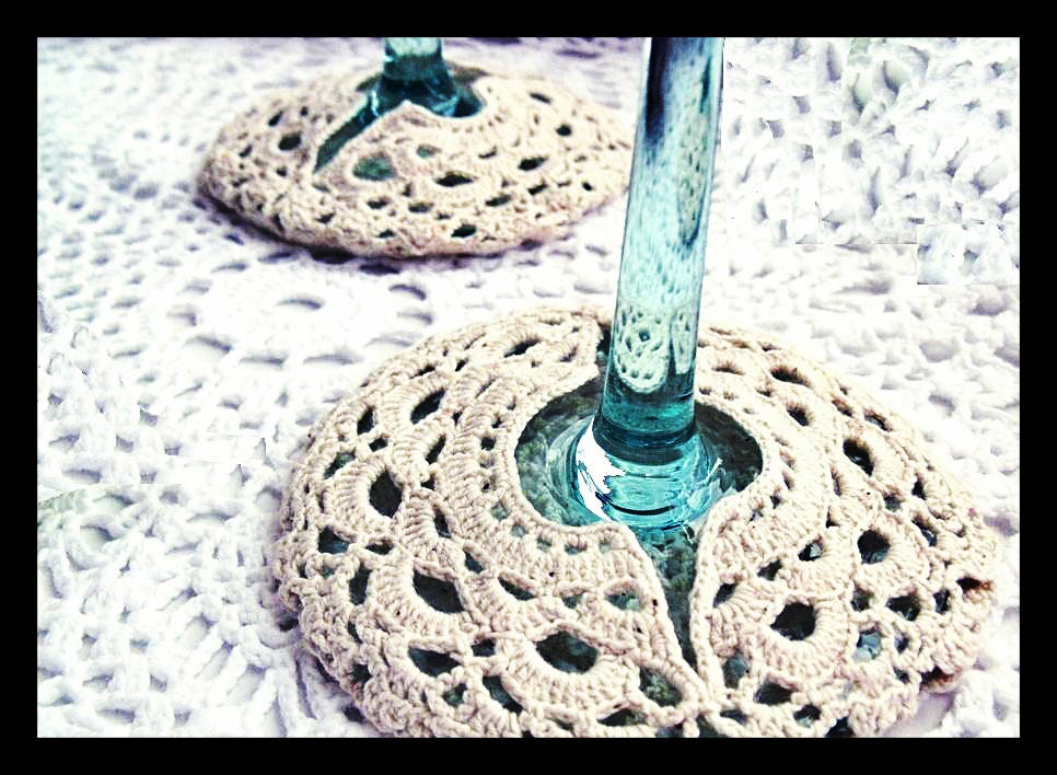 12-Vintage Lace Wine Glass Slip-on Coasters