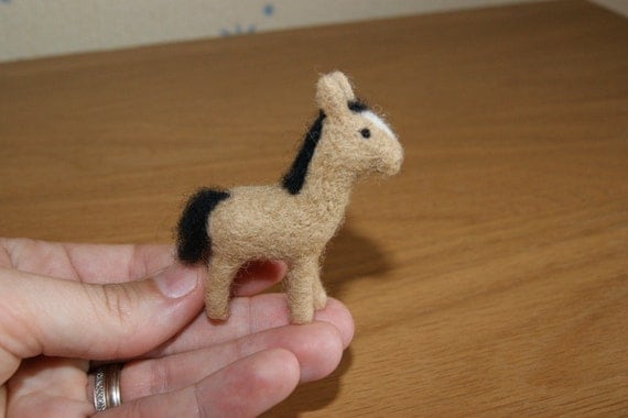 Felted horse, felt toy, needle felted horse, horse toy, natural wool gift, brown horse, horse miniature