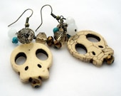 Skull Dangle Earrings in Ivory and Turquoise - JackalHaertProducts