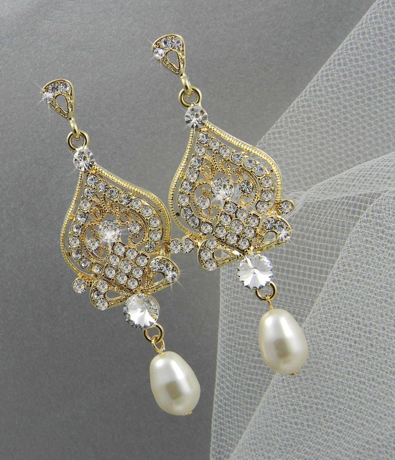 gold chandelier style Crystal Bridal earrings Vintage vintage Chandelier Jewelry Gold Pearl Earrings, gold chandelier style Crystal Bridal earrings Vintage vintage Chandelier Jewelry Gold Pearl Earrings,