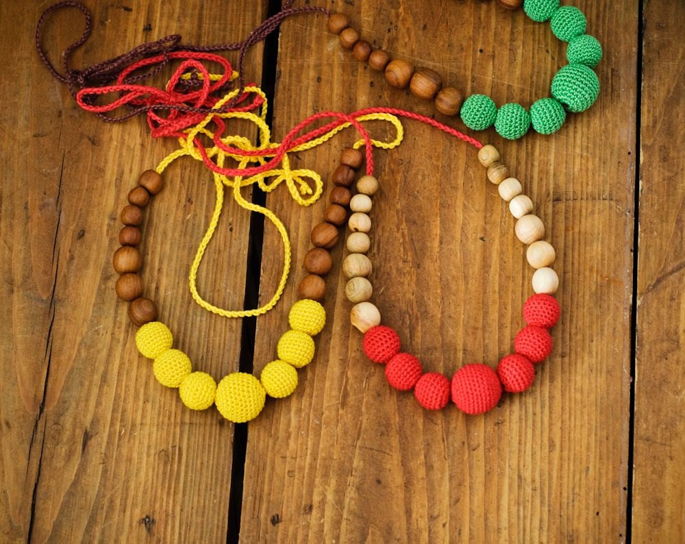 Solid Color Breastfeeding & Babywearing Necklace by KangarooCare - CHOOSE YOUR COLOR