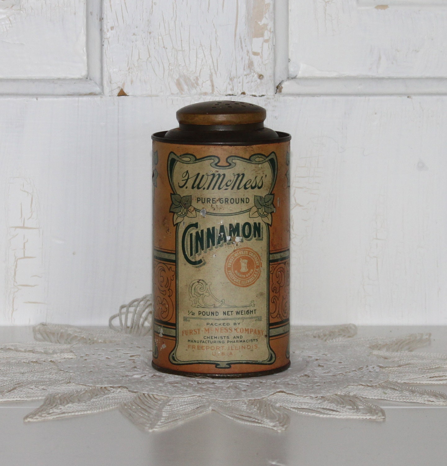 Early 1920s 1930s ... F W McNess Pure Ground Cinnamon..Vintage Spice Tin..