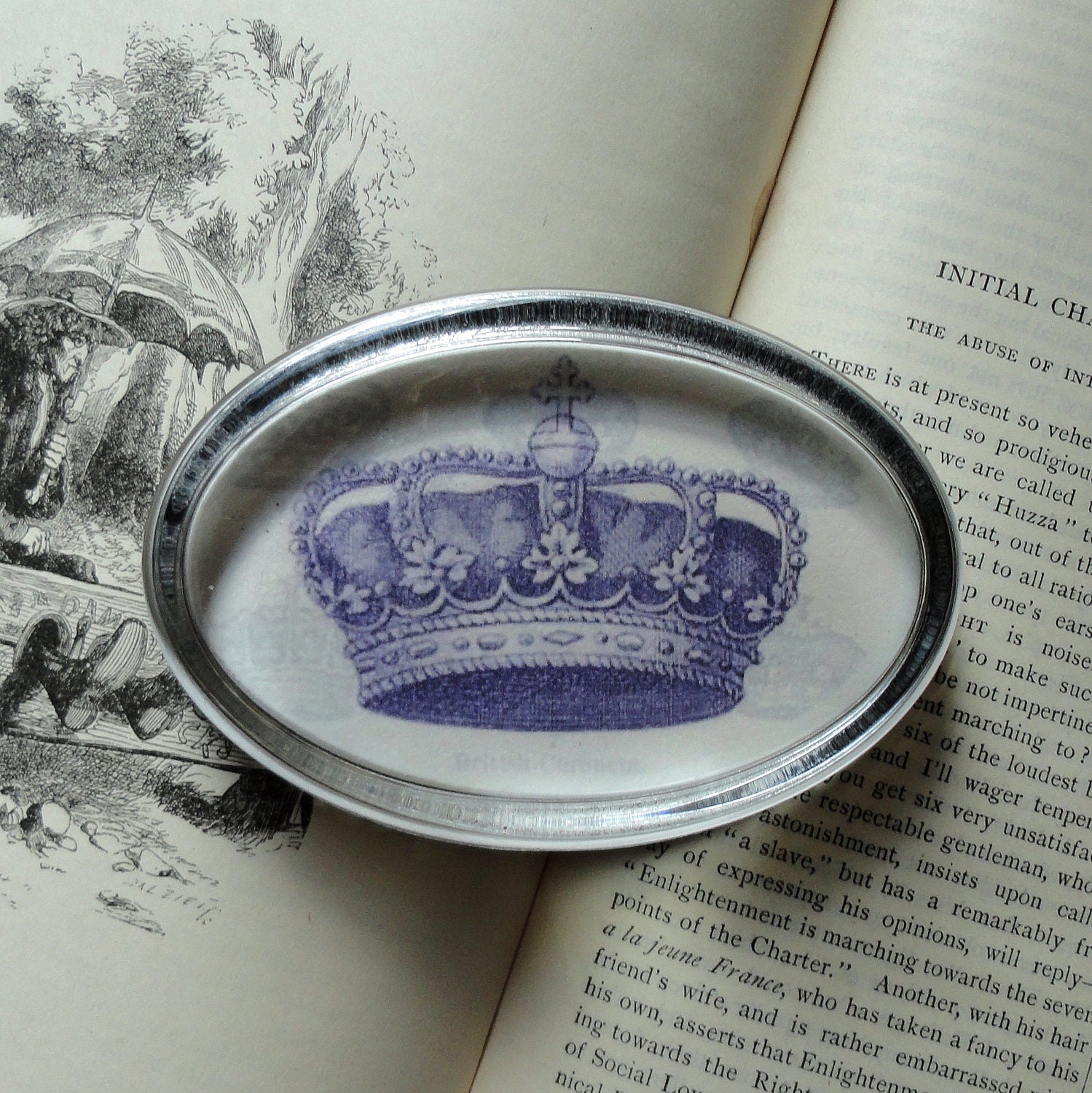 Oval Glass Paperweight REGAL CROWN in PURPLE - Add a Royal Touch to that Unruly Stack of Papers