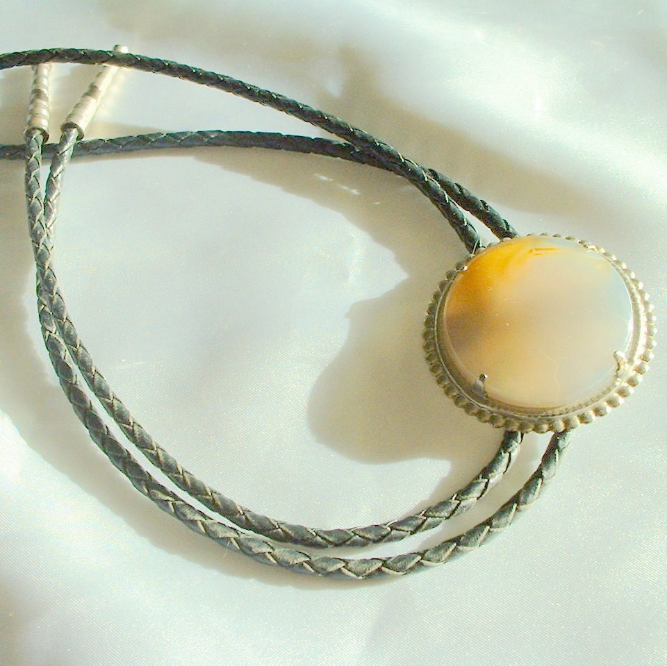 Vintage Agate Western Bolo Tie
