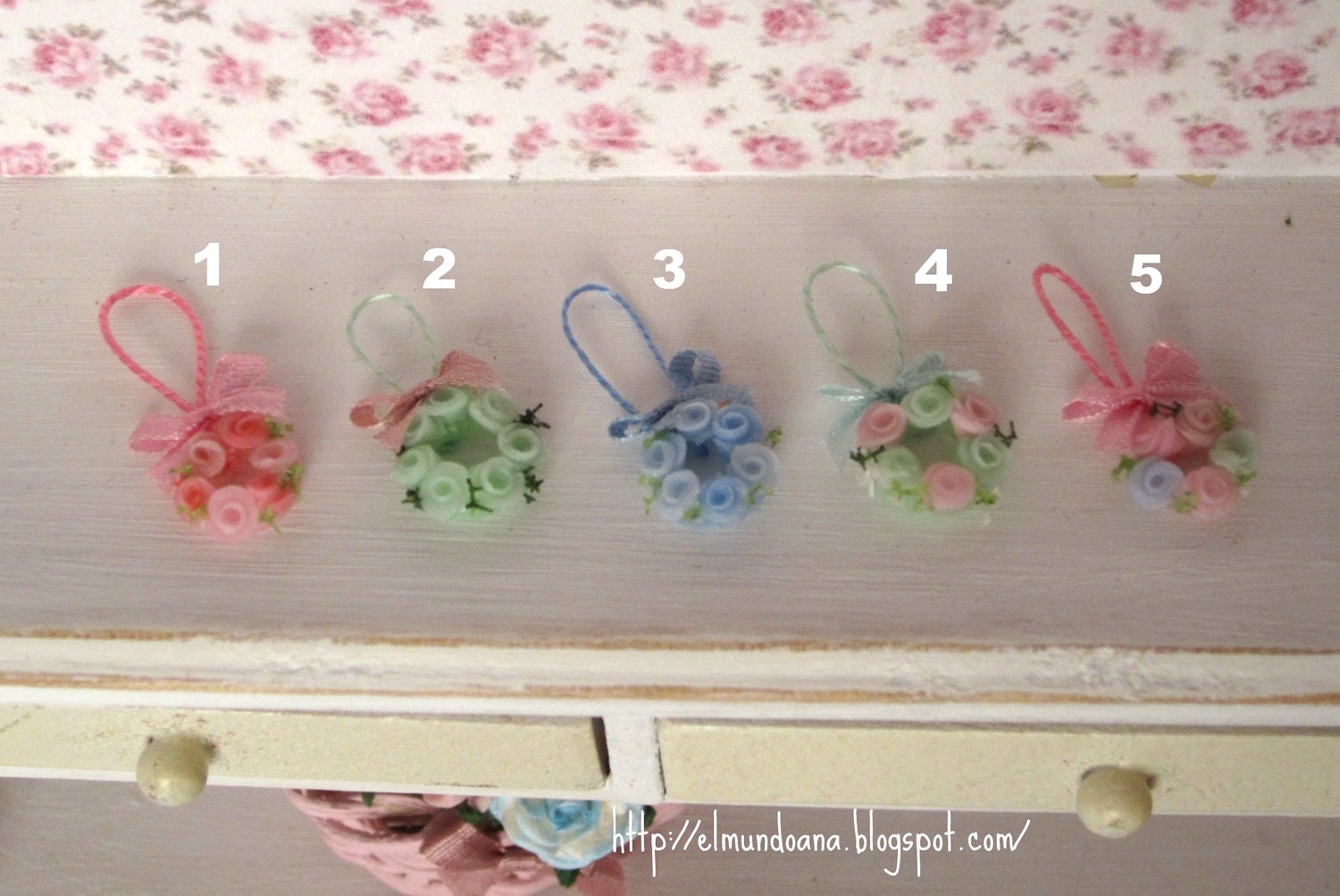 Hanging Ornament "roses" for doll houses