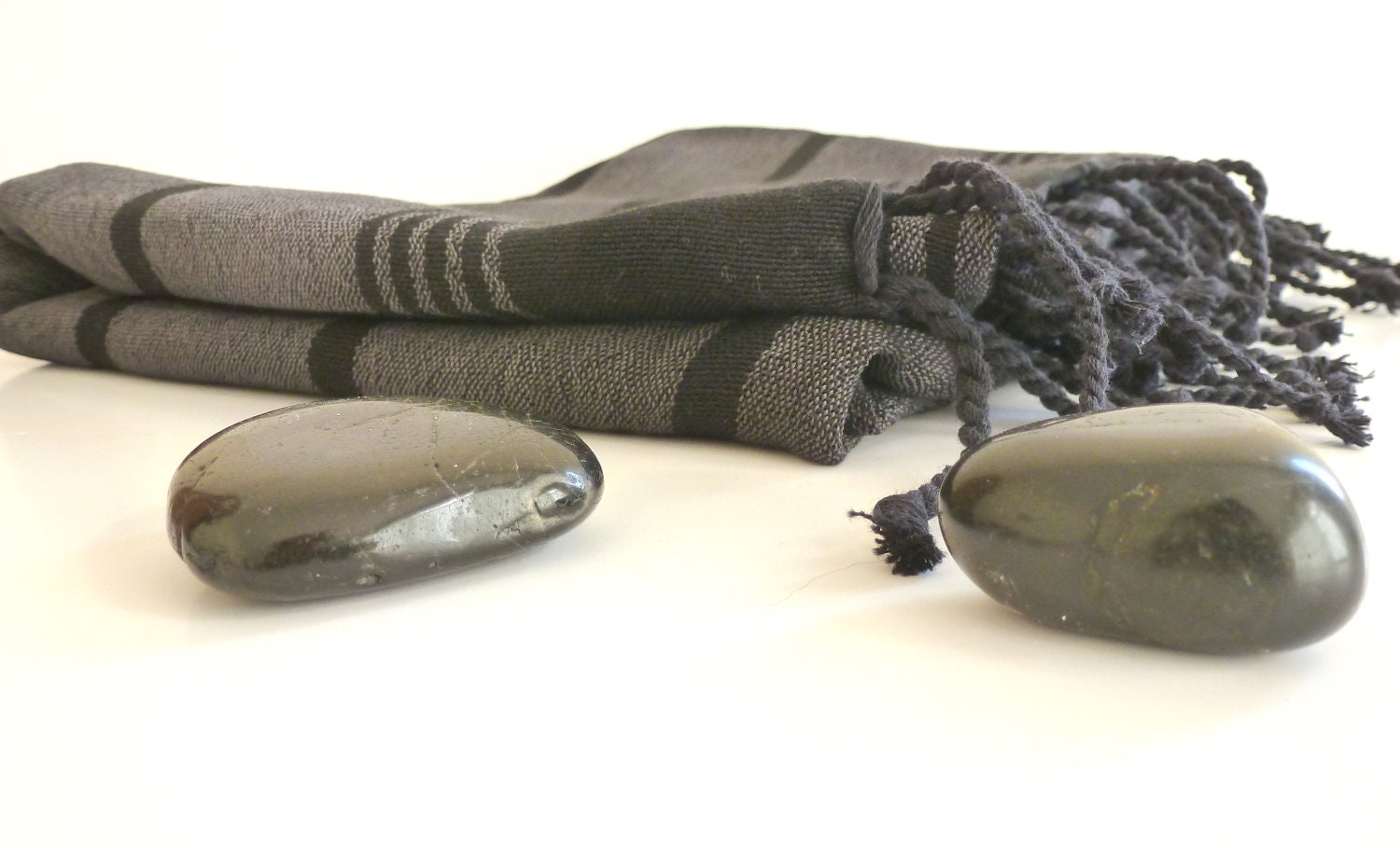 Organic Silk and Cotton Turkish Towel, Peshtemal, towel wrap, sarong, spa, yoga, bath, hammam, Xmas Gift, Grey / Black