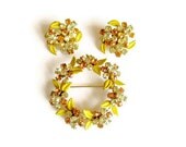 Weiss Brooch and Earring Set, Floral Wreath