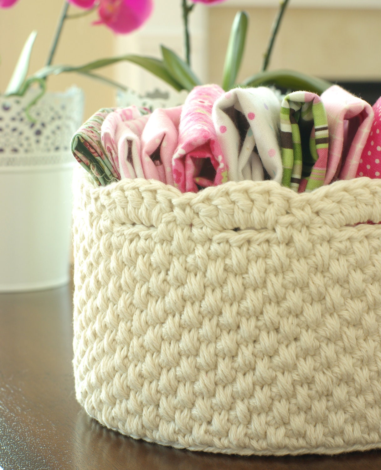 Crochet Storage Basket with Lace Edge - Off White - Round 7.5" / 19cm