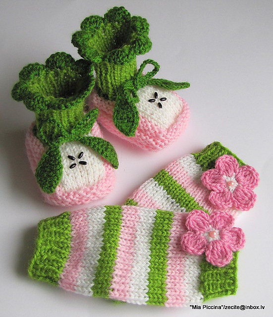 Baby set "Pink Apple" - baby booties and leg warmers