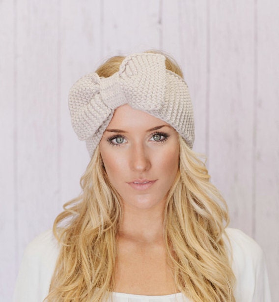 Knitted Bow Headband LARGE Bow Ear Warmer in Vanilla Latte Taupe Knitted Earwarmer in Light Tan Women's Fashion Hair Accessory Headband