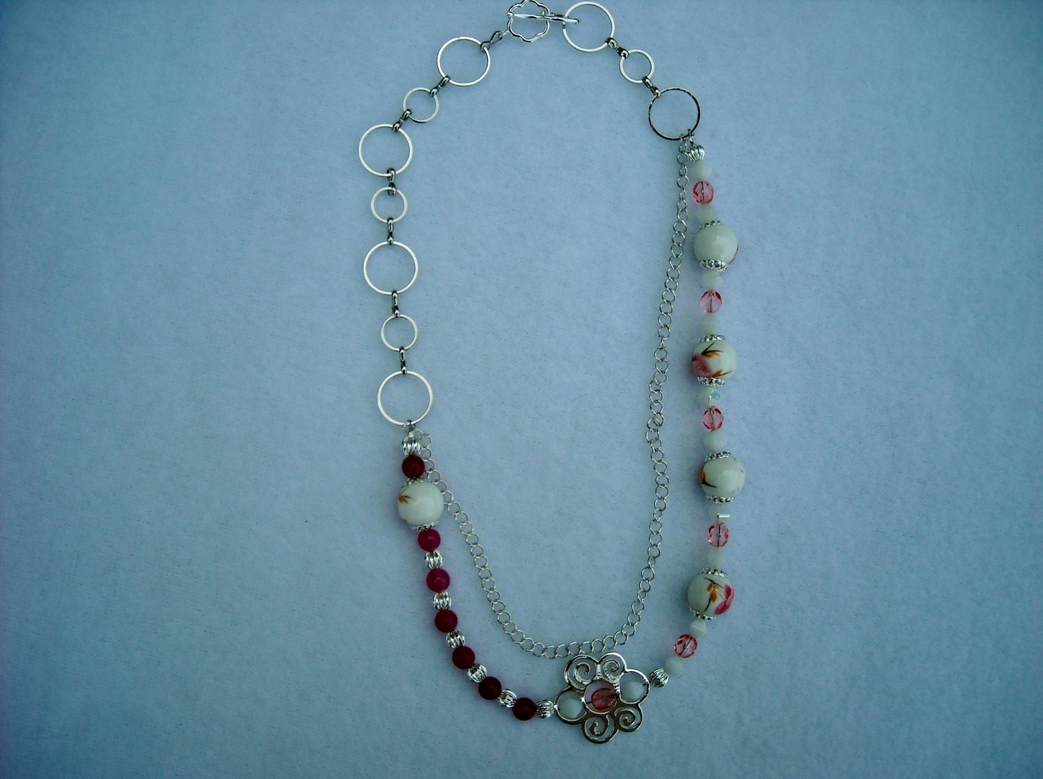 White with Pink and Silver Flower Bead Frame Pendant Necklace