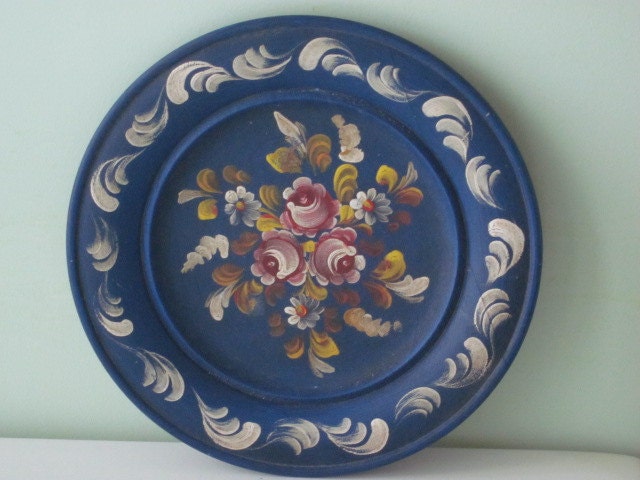 Vintage Hand Painted Round Wood Tray Platter Charger Plate Blue with Pink Flowers Toleware