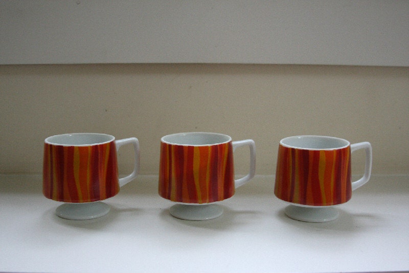 Groovy Mod Sixties Mugs - H.H. Japan 1967