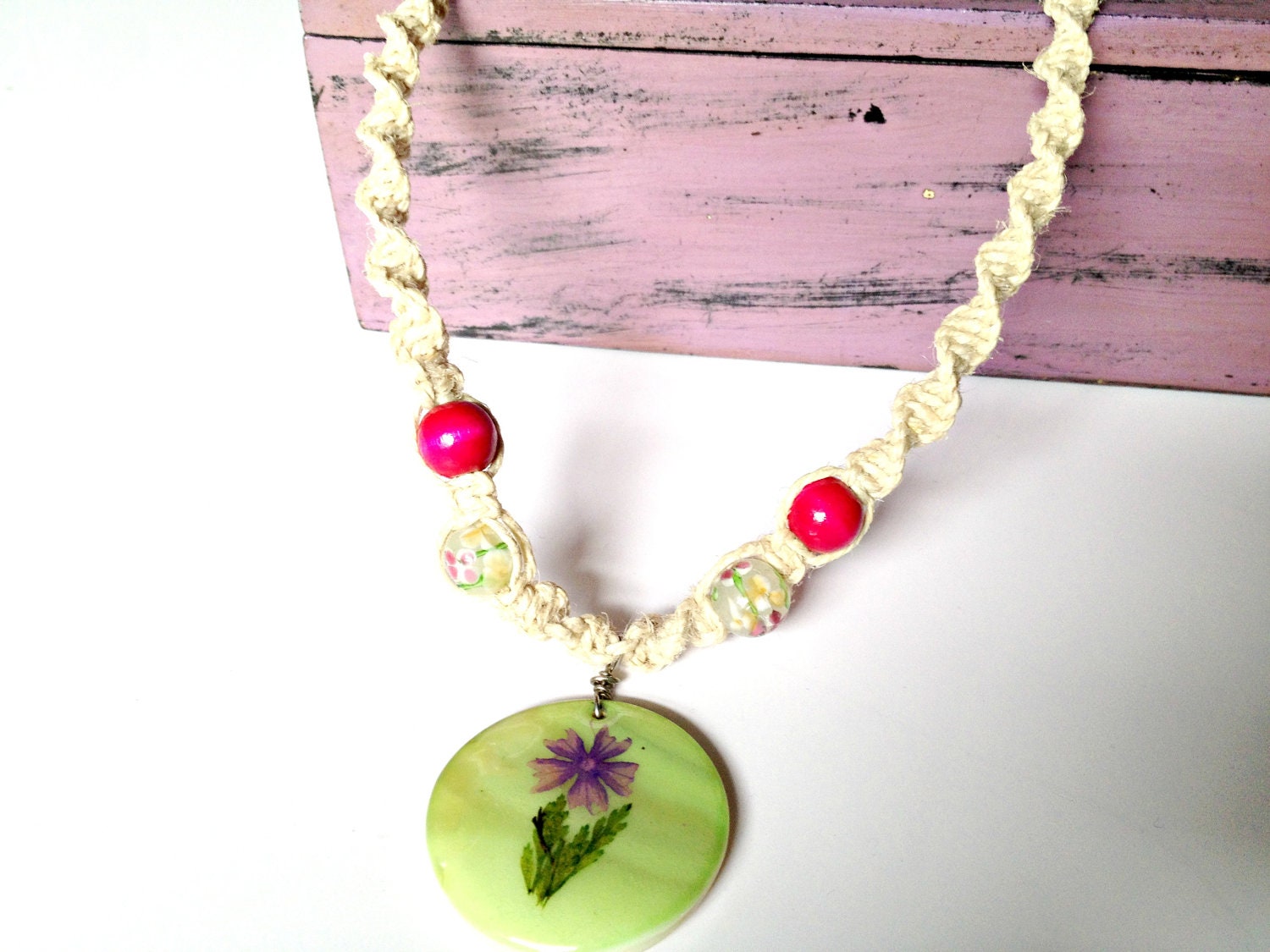 Flower Shell Hemp Necklace