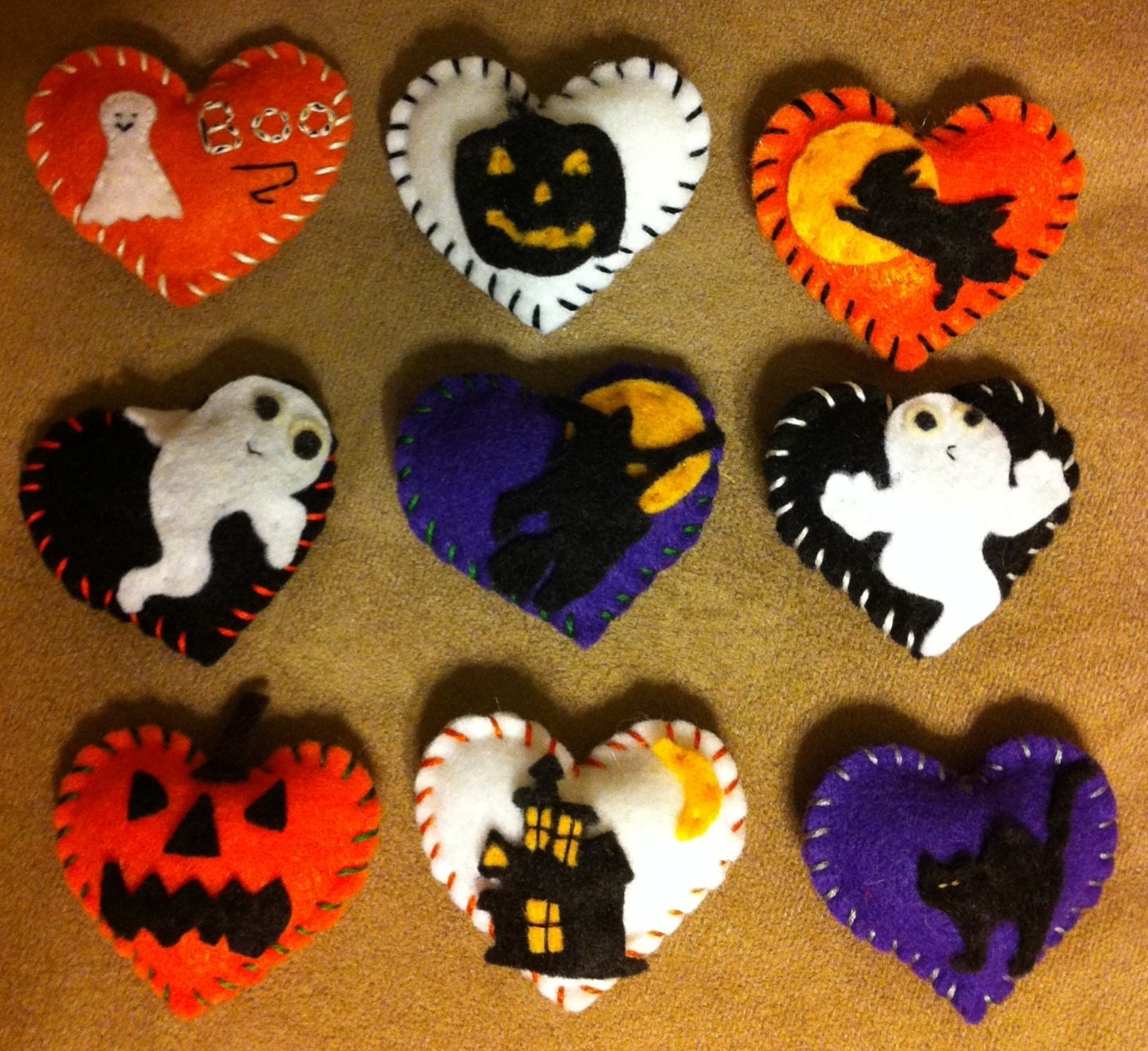 Halloween felt hearts. Decorations pin cushions by VeronicaArt1