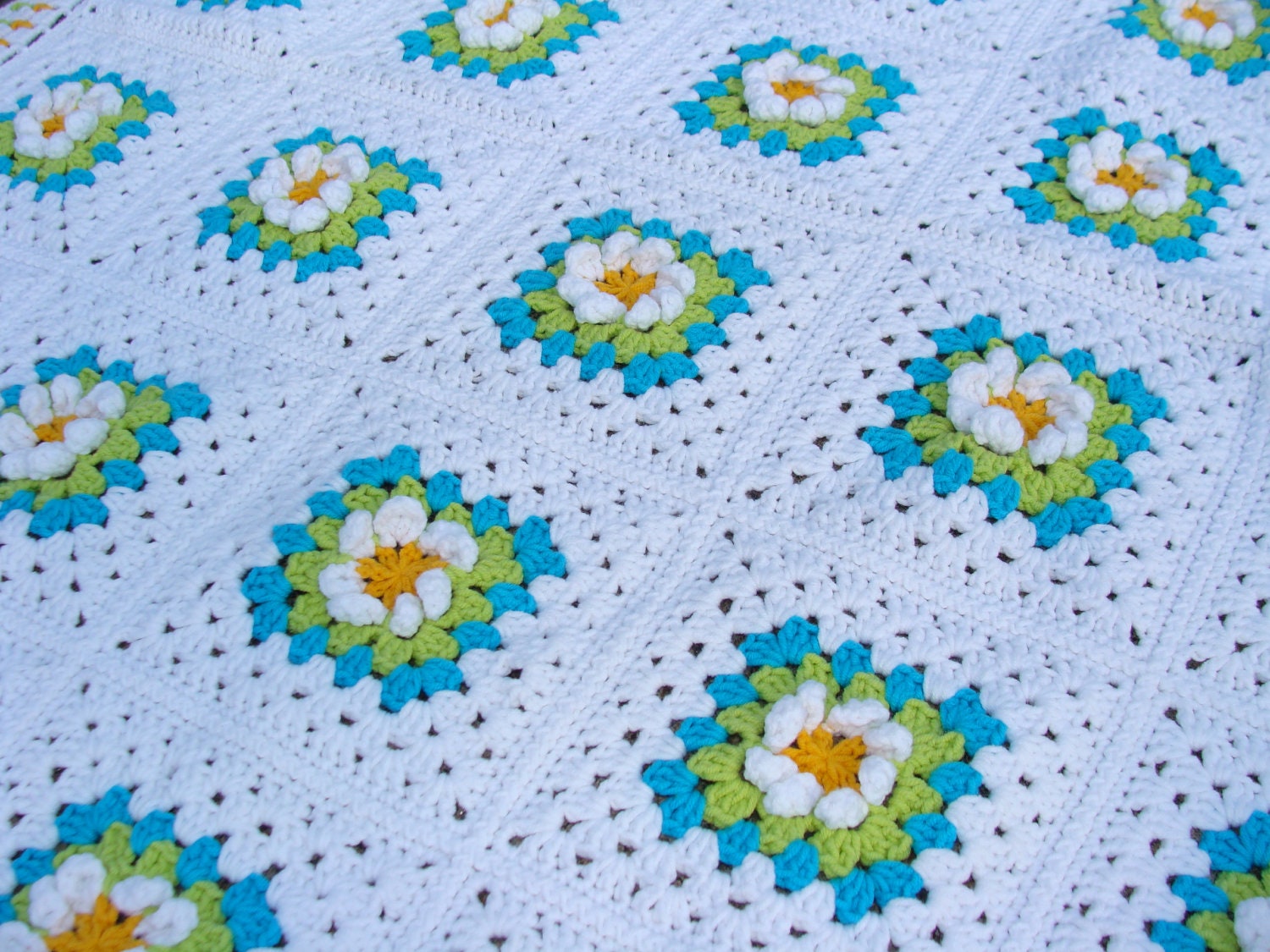 Crochet Flowers Baby Blanket Granny Square White Yellow Green Turquoise Blue Spring Summer Home Decor by dodofit on Etsy - hopeblankets