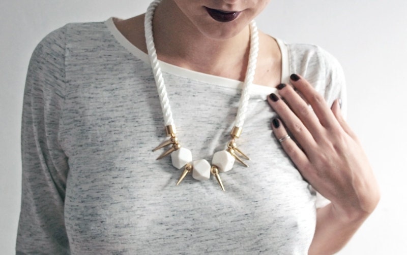 Geometric rope spike necklace in white, spike jewelry, geometric necklace, statement necklace
