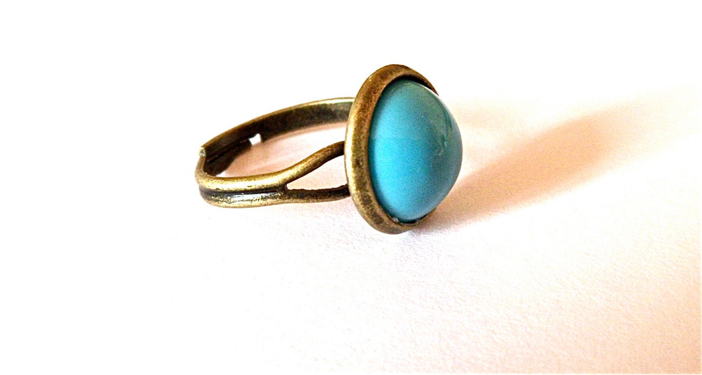 turquoise brass adjustable ring 12 mm cabochon FREE SHIPPING - LeFrenchChic turquoise brass adjustable ring 12 mm cabochon FREE SHIPPING - LeFrenchChic