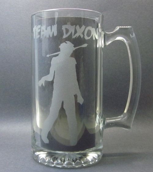 Walking Dead Inspired Daryl Dixon Etched Glass Zombie Beer Mug. "Team Dixon" Beer Mug