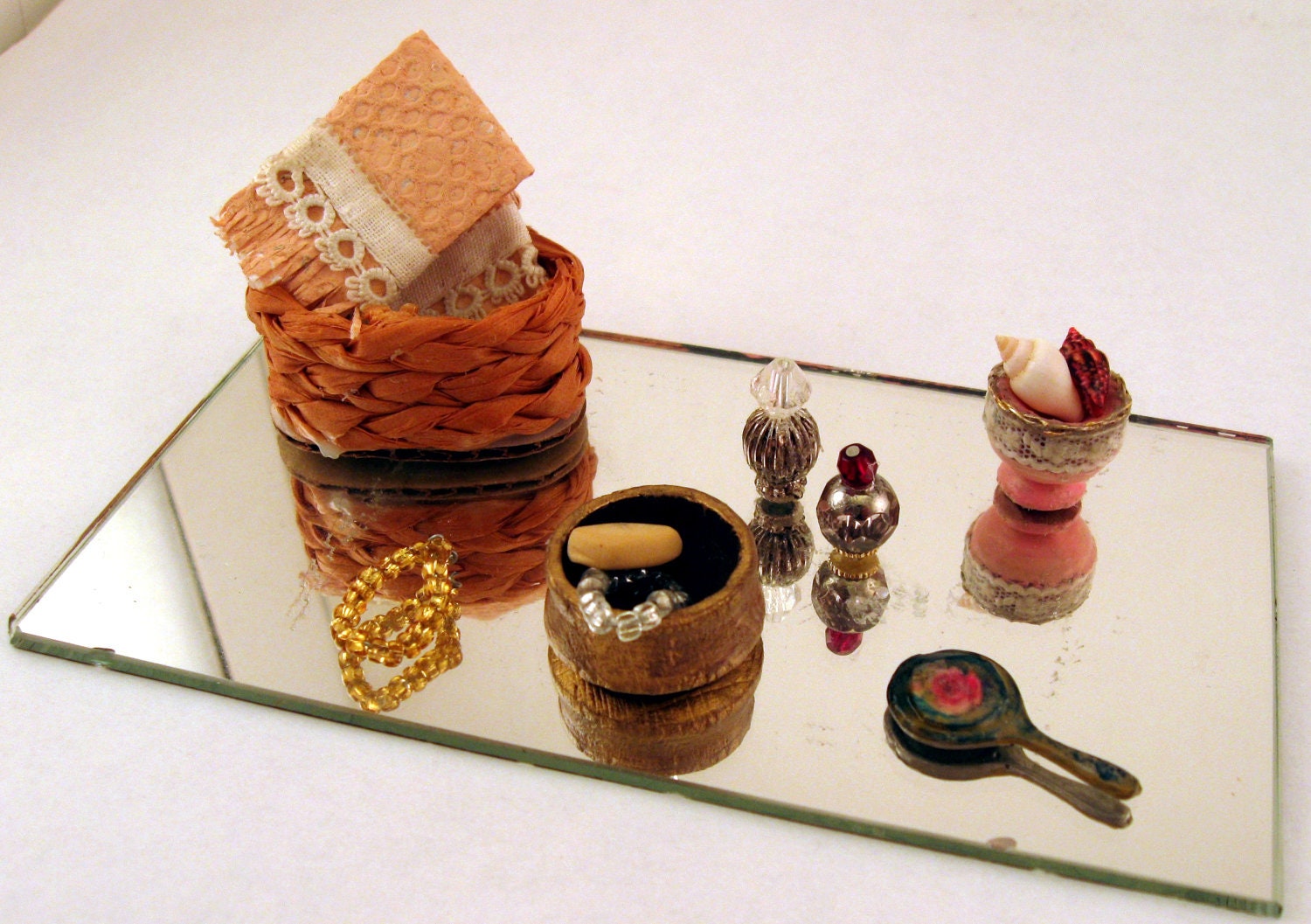 Miniature Doll House Vanity Set Towels Perfume Mirror Soap Jewelry