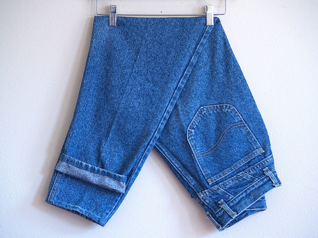 Vintage 90s High Waisted Denim - Lee Rider Blue Jeans - Size 10 med