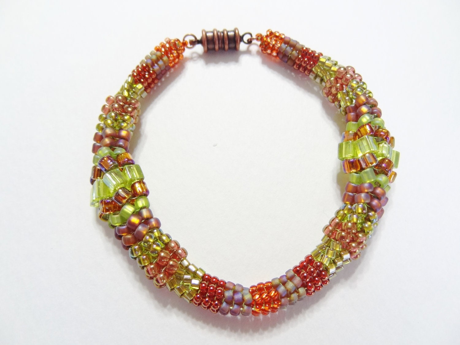 Zygomorphically Jazzy: A bead woven herringbone stitch bracelet