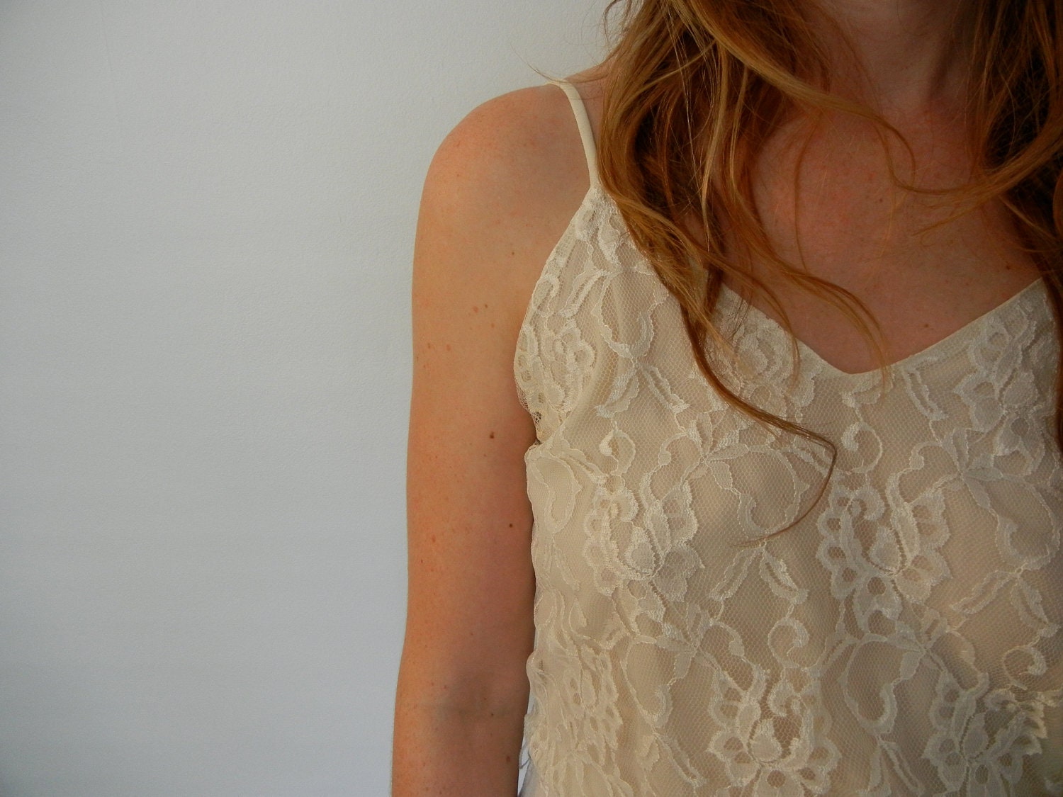 Vintage Lace Wedding Dress - Off White Spagetti Strap 80's