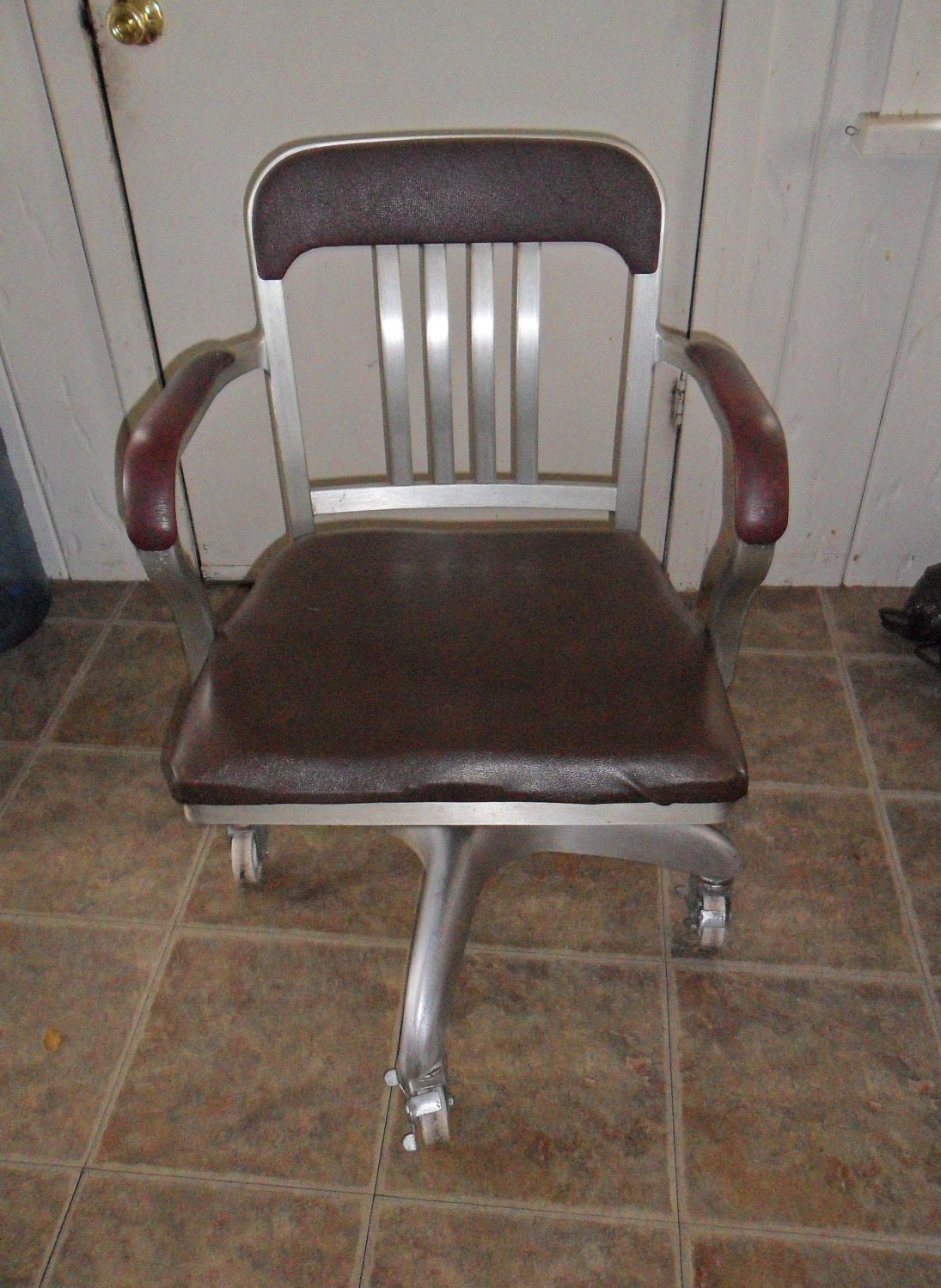 Vintage Aluminum Good Form Swivel Office / Desk Chair by General Fireproofing Company - Mid Century Atomic Age