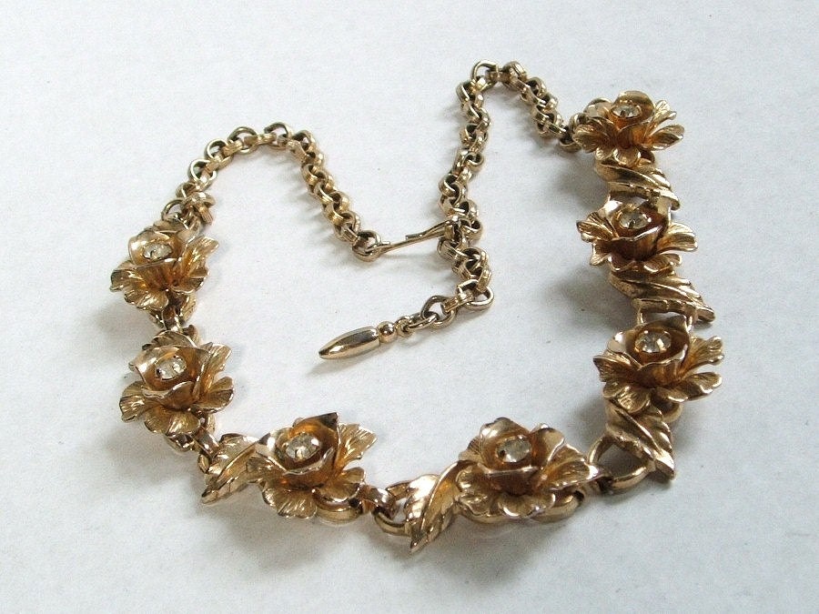 1950s Vintage Necklace / Roses & Rhinestones