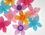 20 Lucite Acrylic Daffodil Flower Beads - Bright Mix - 27mm
