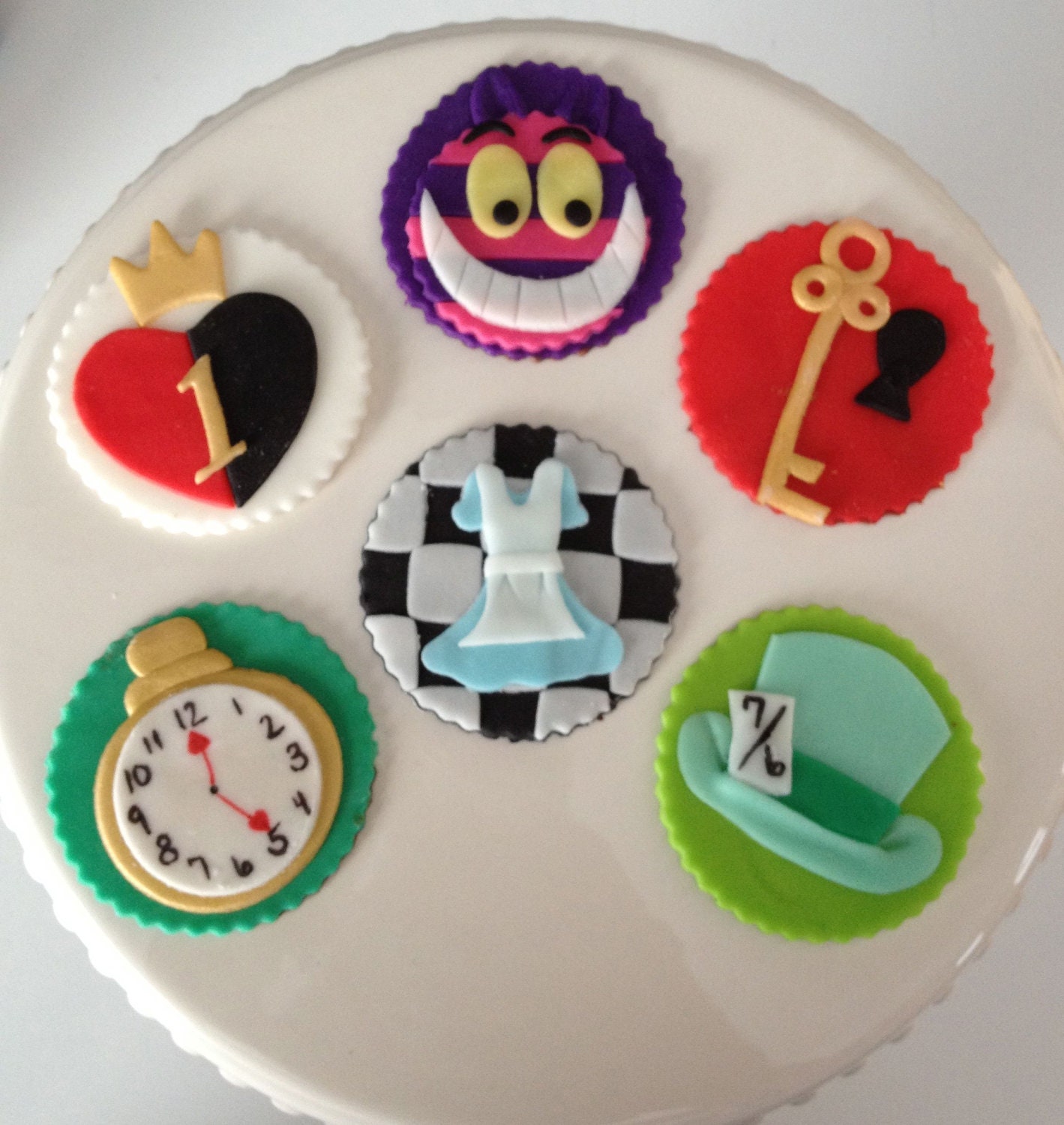 Mad Hatter and Alice In Wonderland Inspired Fondant Cupcake Toppers Il_570xn