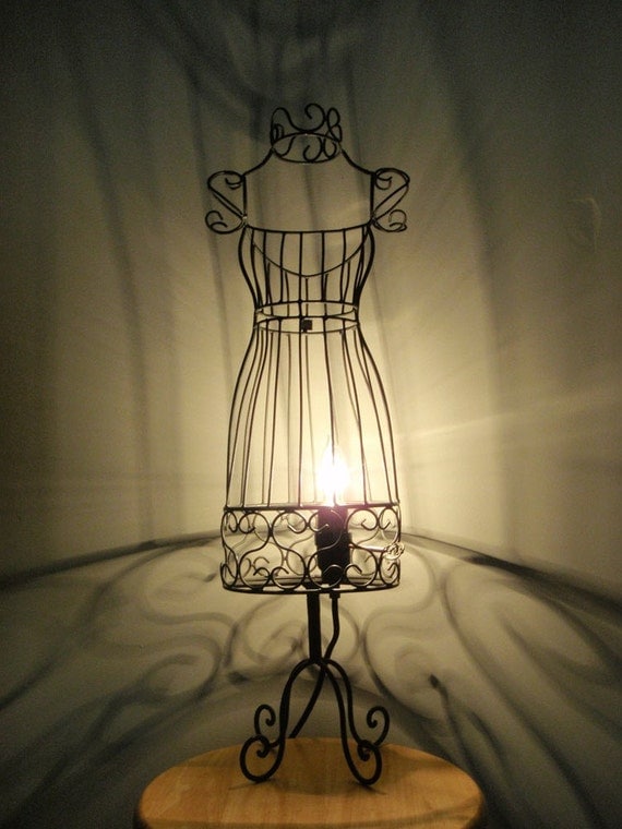 Dress form table lamp