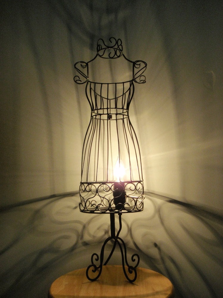 Dress form table lamp