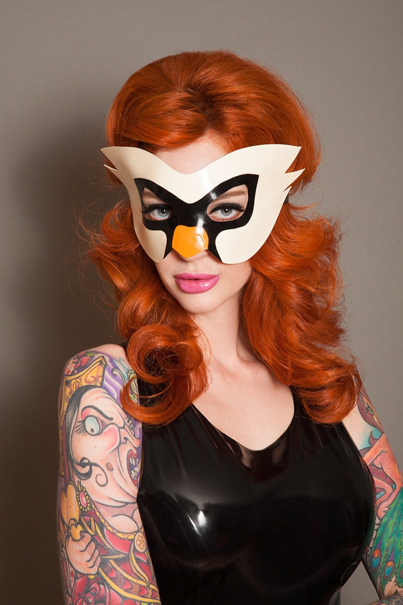 Latex Swan masquerade mask