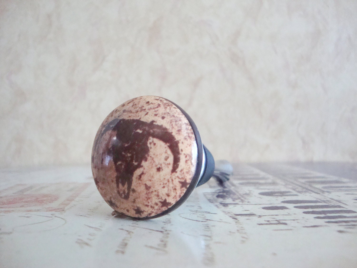 Wine Bottle Stopper - Brown Cow Skull Wine Stopper