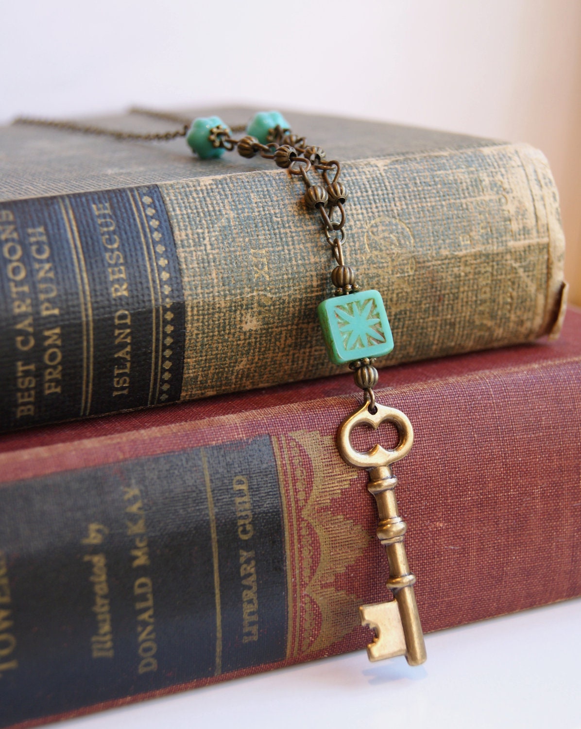 Brass Key Necklace Skeleton Key Necklace Czech Glass Necklace Antiqued Brass Streampunk Key Skeleton Key Jewelry Starburst
