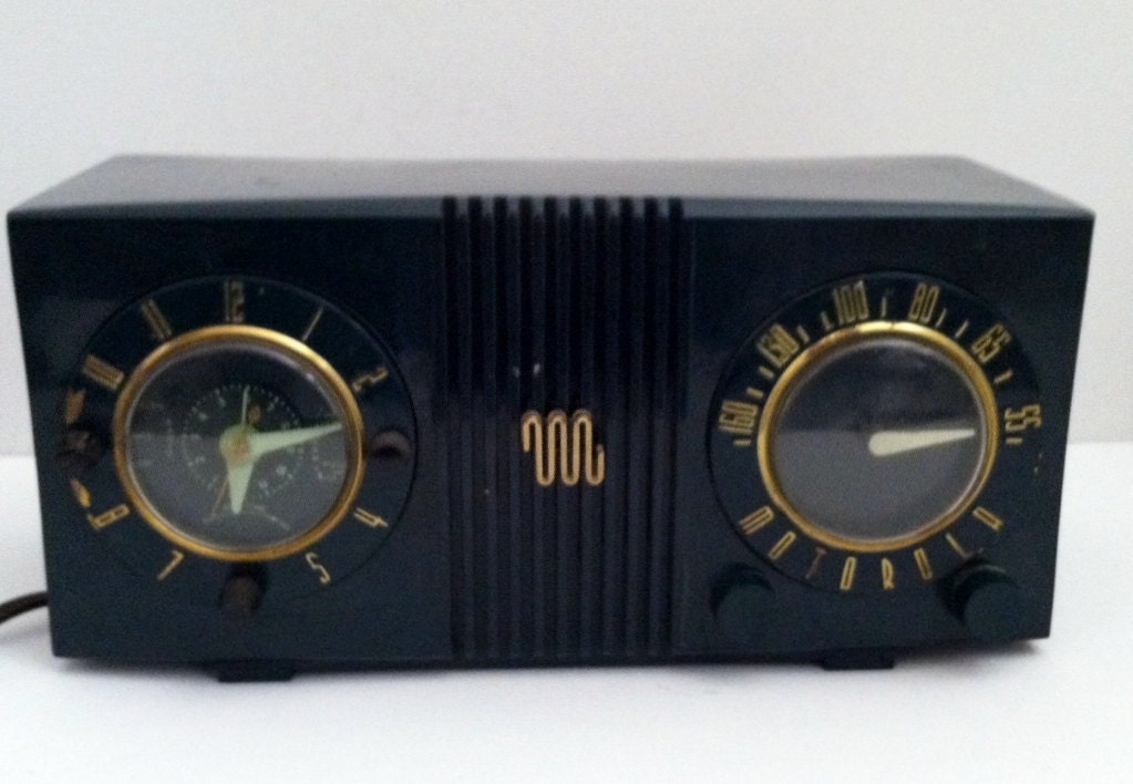 Welcome To The Space Age --- Vintage Mid Century 1950 Motorola 5C Bakelite Radio and Clock