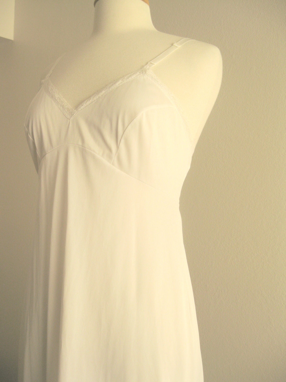 Vintage White Full Slip 1970s Size M/L