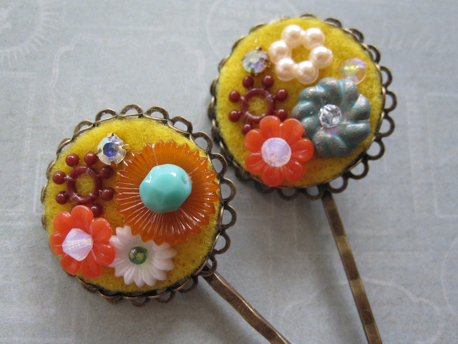Vintage Plastic Flower Collage - Bobby Pins