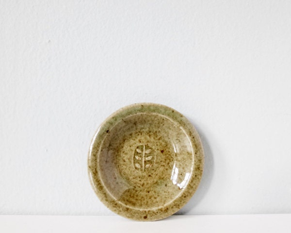 Green ring dish small rustic ceramic stoneware jewelry catcher spoon rest