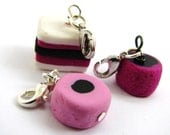 Crochet stitch markers, beaded stitchmarkers, set of 3 liquorice allsorts, candy sweets