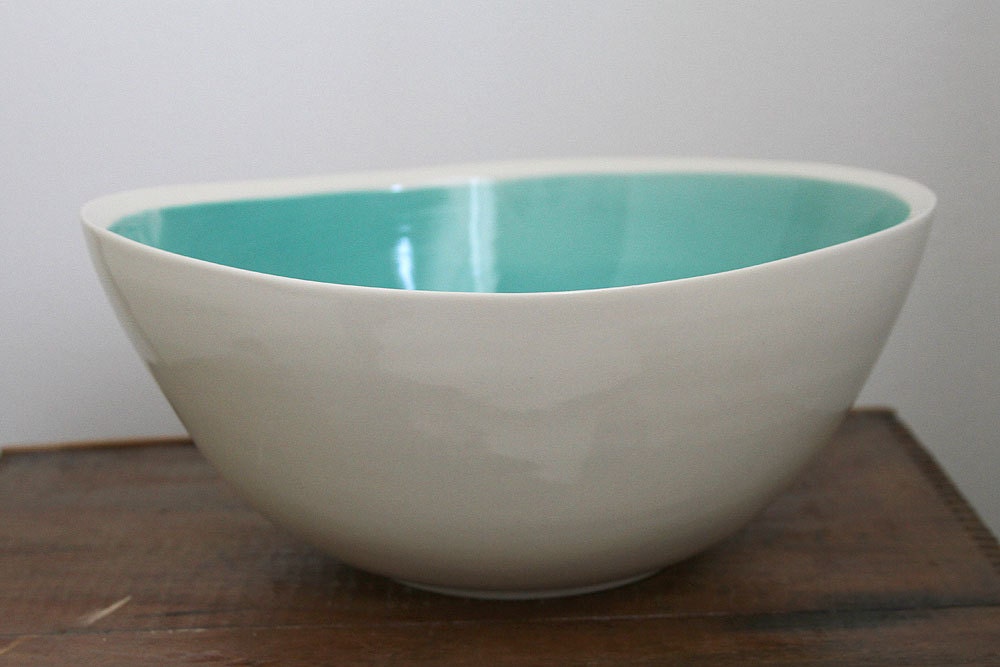 Bowl Serving - Tilt Serving bowl in Turquoise