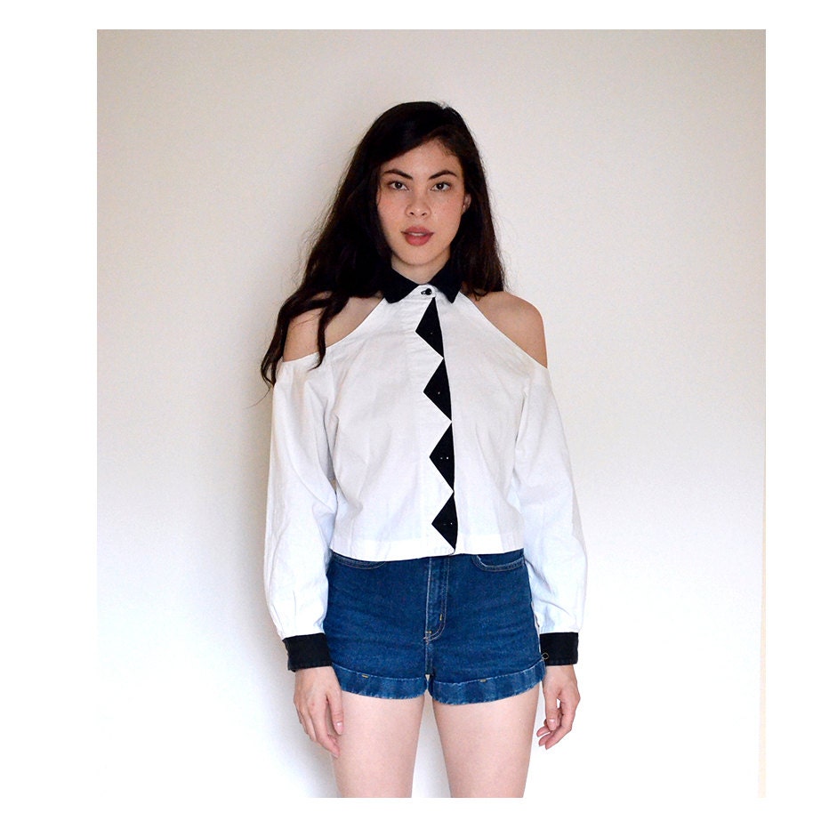 vintage southwestern CUT OUT shoulders top M L